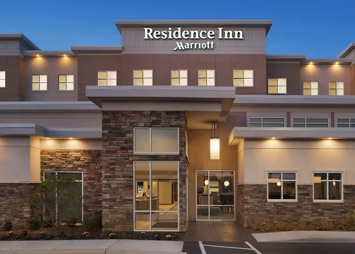 By Marriott Hanes Mall Hotel 3*