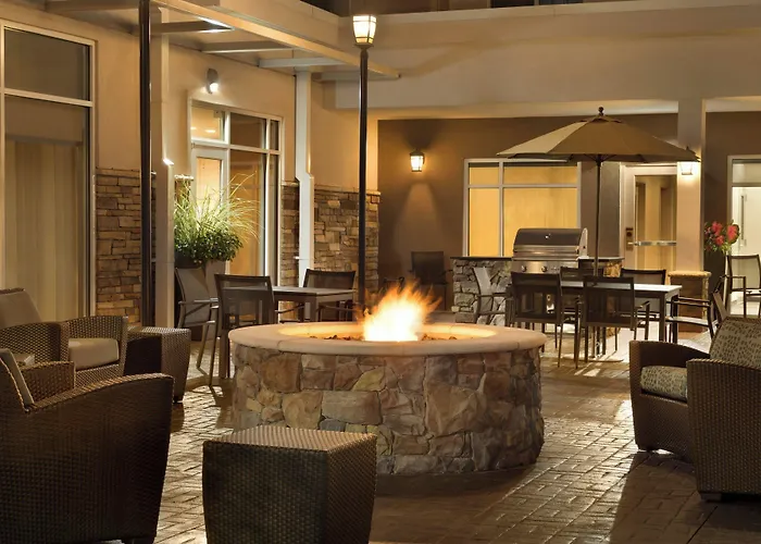 Hotel By Marriott Hanes Mall Winston-Salem